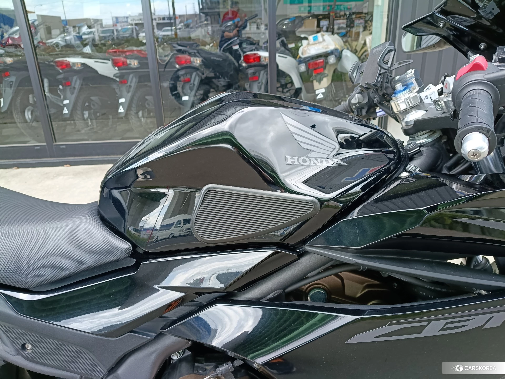 Honda CBR400R id 3948004 из Японии 9