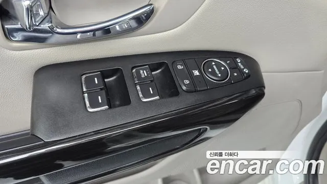 Kia The New Carnival id 2813111 из Кореи 9