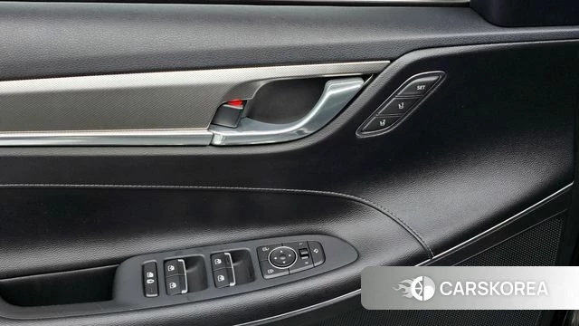 Hyundai The New Grandeur IG Hybrid id 3942116 из Кореи 9