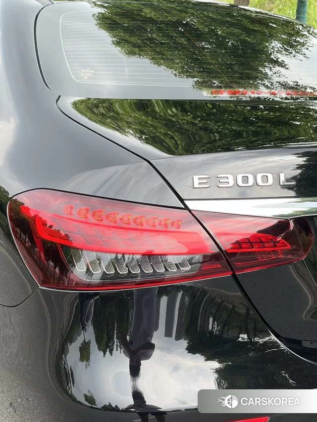 Mercedes-Benz E-class id 4320648 из Китая 9