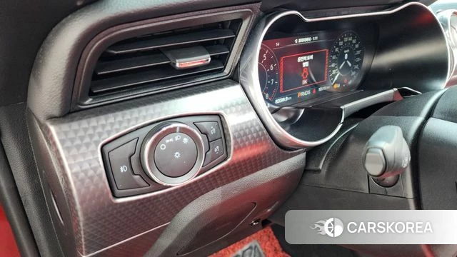 Ford Mustang 7th Generation id 3852410 из Кореи 9