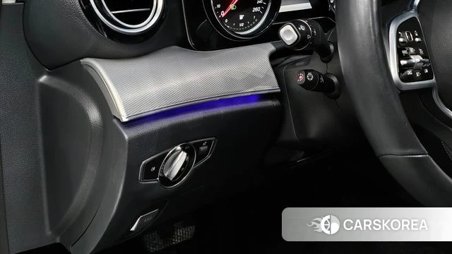 Mercedes-Benz E-Class W213 id 4384701 из Кореи 9
