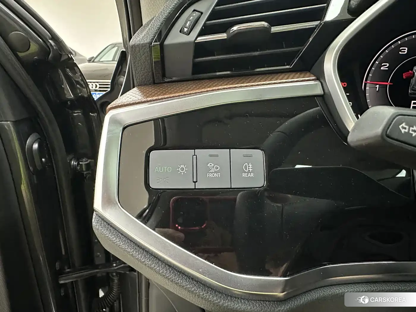 Audi Q3 id 4686179 из Китая 9