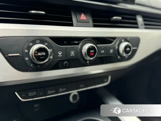 Audi A4L id 4260592 из Китая 9