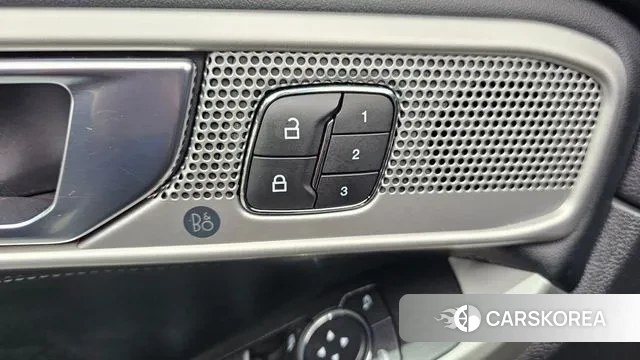 Ford Explorer 6th Generation id 3379428 из Кореи 9