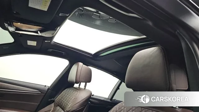 BMW 5 Series (G30) id 3672158 из Кореи 9