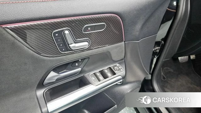 Mercedes-Benz GLA - Class H247 id 4284153 из Кореи 9