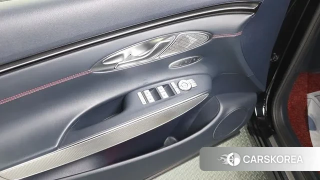 Genesis GV70 id 3032351 из Кореи 9