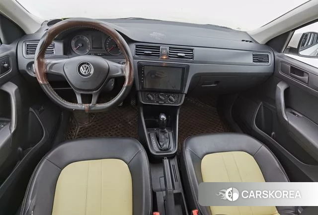 Volkswagen Santana id 4258758 из Китая 9