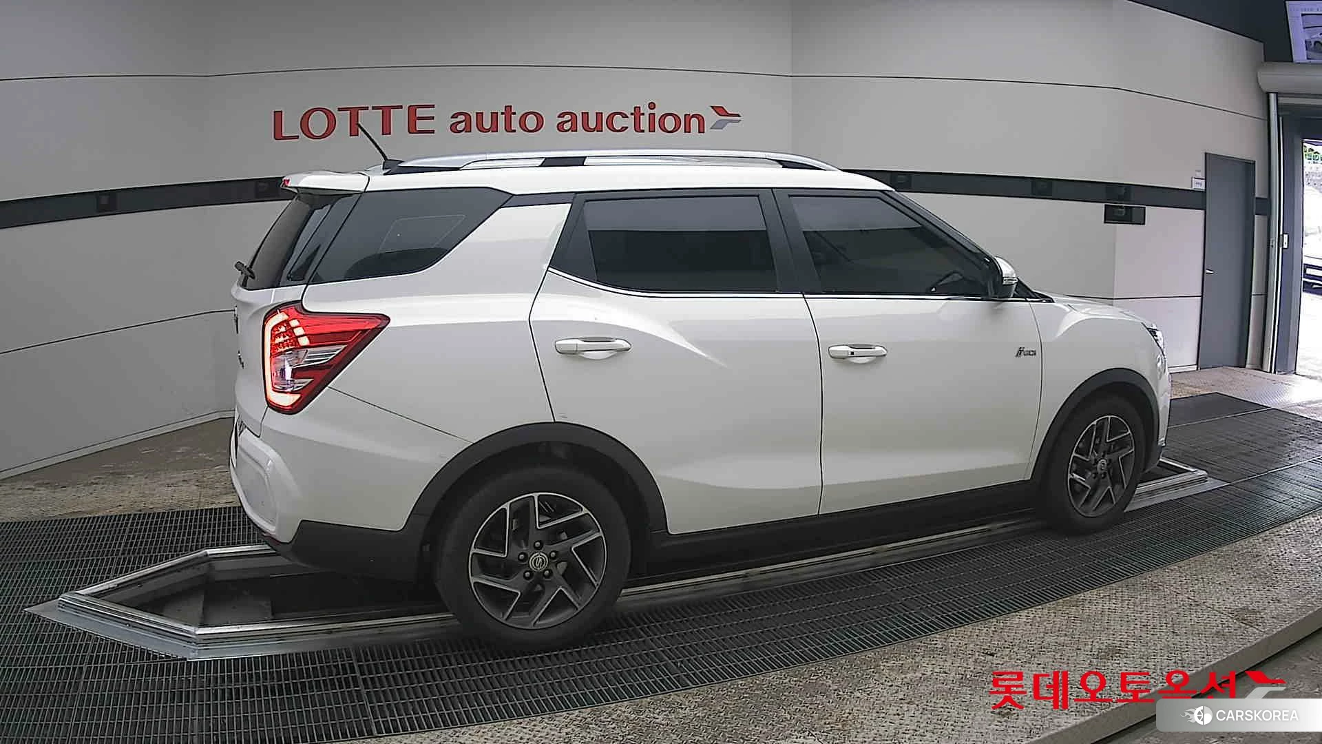 SsangYong Tivoli Air id 3869456 из Кореи 9