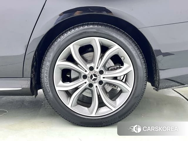 Mercedes-Benz E-class id 4274280 из Китая 9