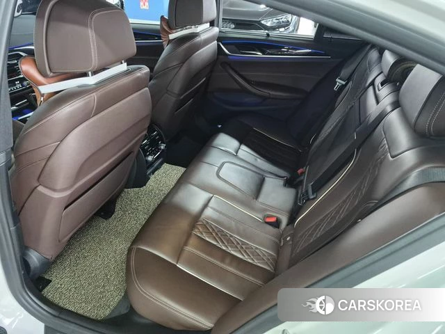 BMW 5 Series (G30) id 4447364 из Кореи 9