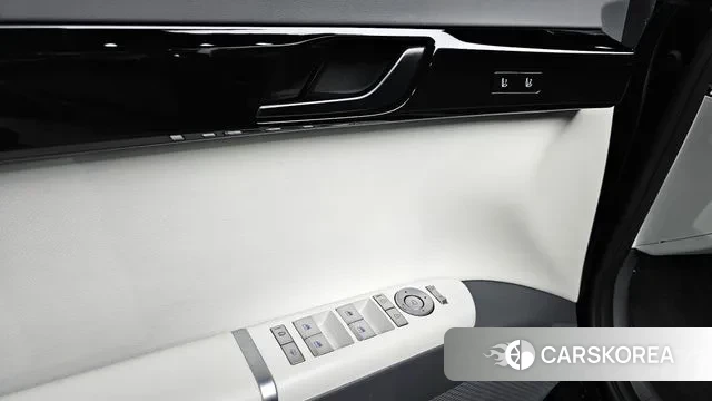 Hyundai Grandeur Hybrid (GN7) id 3472165 из Кореи 9