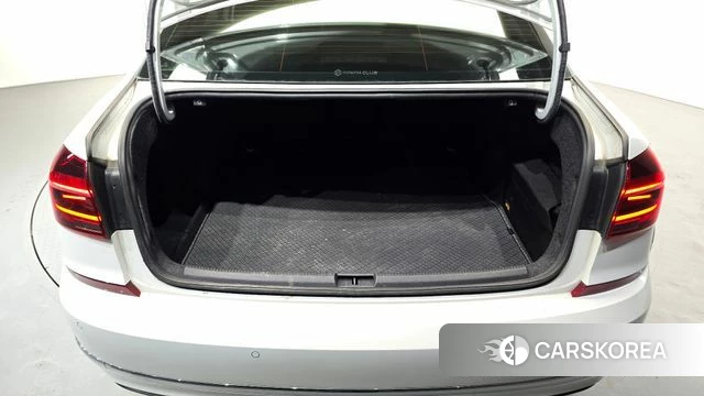 Volkswagen The New Passat id 4587306 из Кореи 9