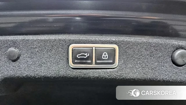 Hyundai Grandeur (GN7) id 3675326 из Кореи 9