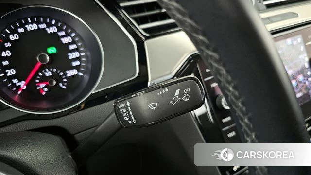 Volkswagen Passat GT (B8) id 3942841 из Кореи 9