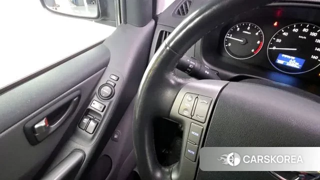 Hyundai The New Grand Starex id 3563419 из Кореи 9