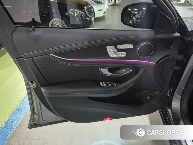 Mercedes-Benz E-Class W213 id 2989802 из Кореи 9