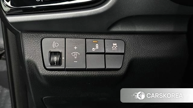 Kia Stonic id 4713363 из Кореи 9