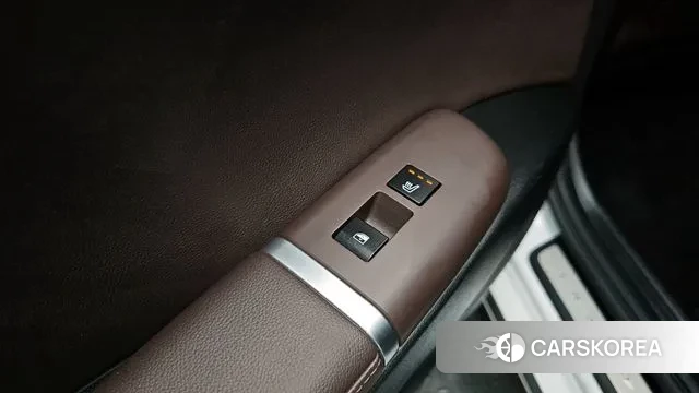 Hyundai Grandeur Hybrid (GN7) id 3031771 из Кореи 9