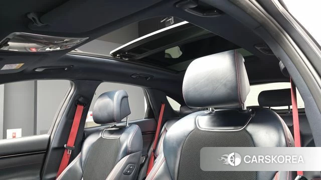 Genesis GV70 id 3923762 из Кореи 9