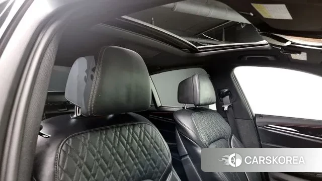 BMW 5 Series (G30) id 2977132 из Кореи 9