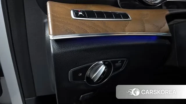 Mercedes-Benz E-Class W213 id 2981773 из Кореи 9