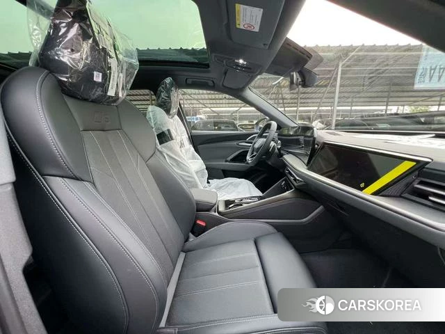 Audi Q5L id 4236167 из Китая 9