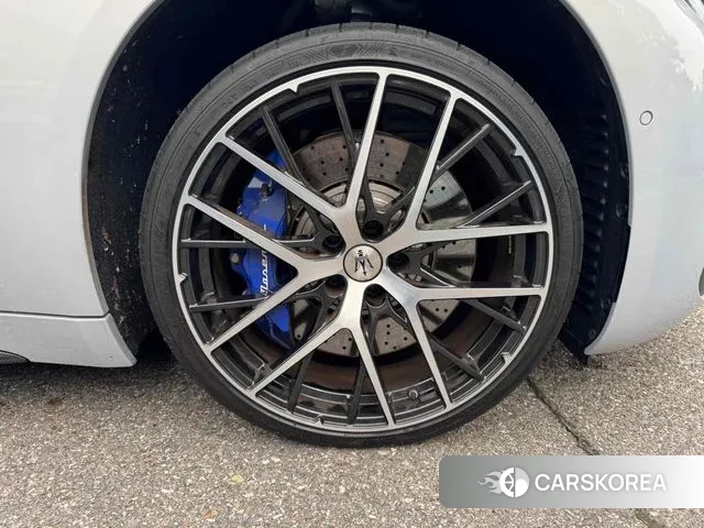 Maserati Grancabrio 2nd Generation id 3288943 из Кореи 9