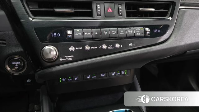 Lexus ES300h 7th generation id 4792383 из Кореи 9