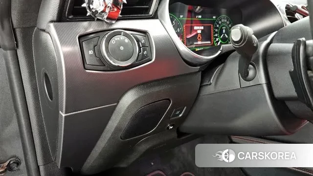 Ford Mustang id 2889929 из Кореи 9