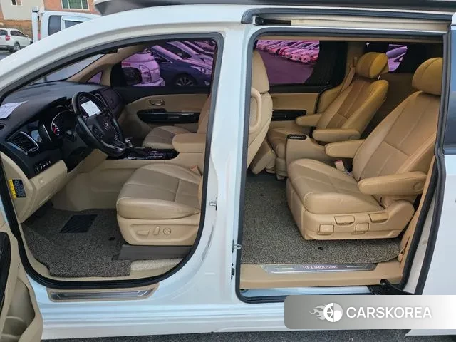 Kia The New Carnival id 3374604 из Кореи 9