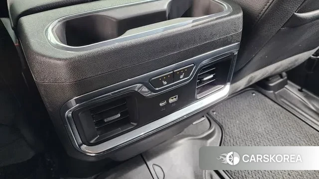 GMC Sierra id 3745980 из Кореи 9