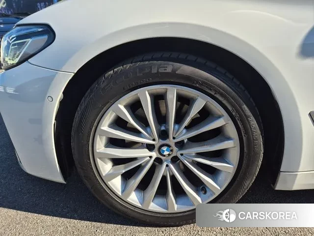 BMW 5 Series (G30) id 3443130 из Кореи 9