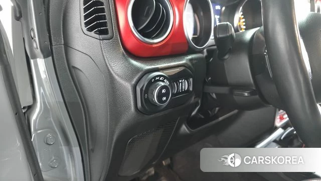 Jeep Wrangler (JL) id 4630817 из Кореи 9