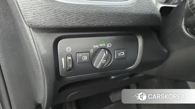 Volvo V40 Cross-Country id 3737273 из Кореи 9