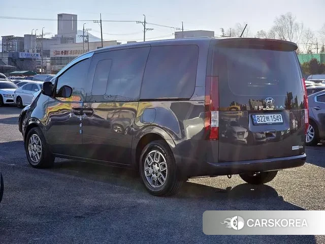 Hyundai Staria id 3610619 из Кореи 9