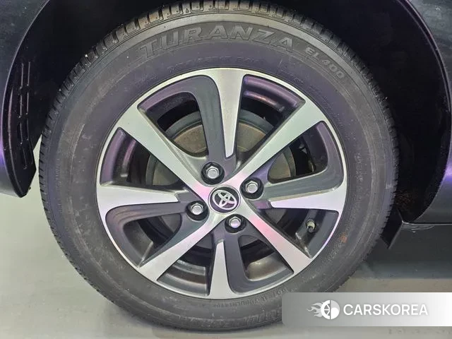 Toyota Prius C id 3484469 из Кореи 9