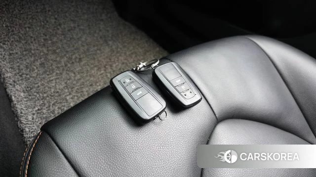 Toyota Camry (XV70) id 4613860 из Кореи 9