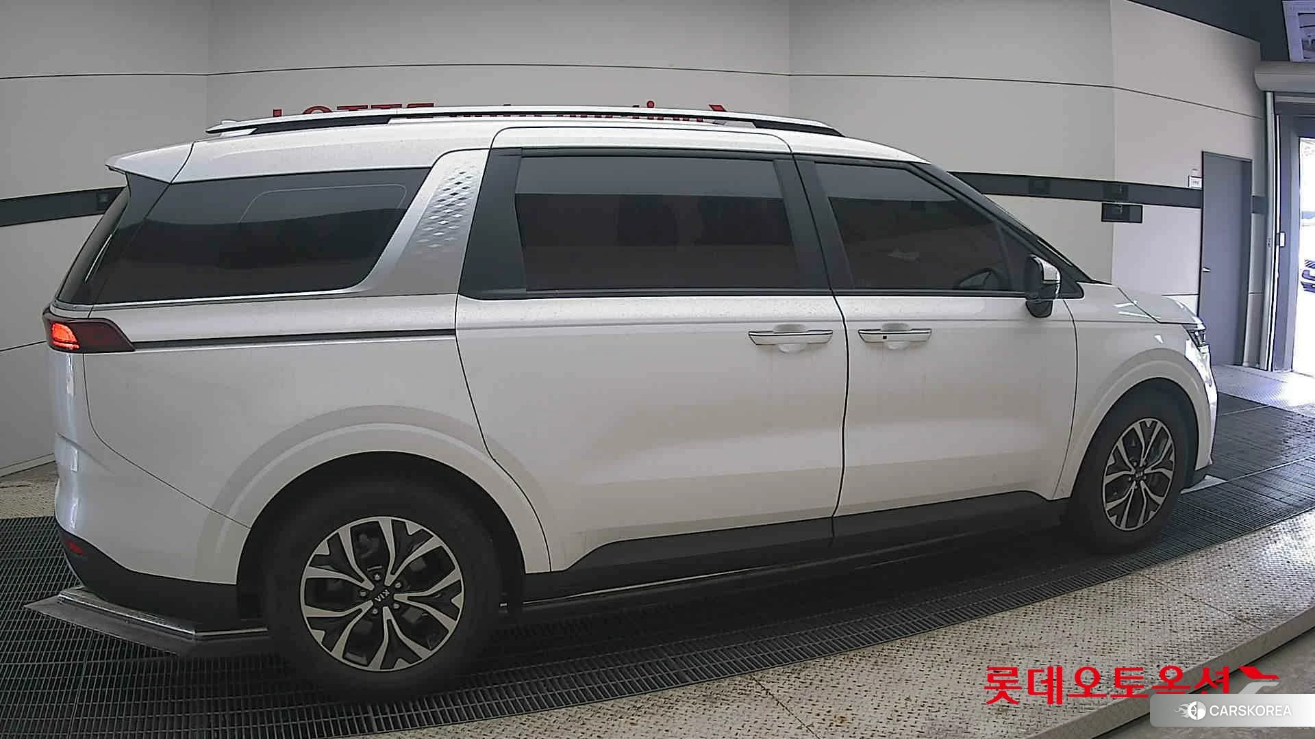 Kia Carnival id 4674173 из Кореи 9