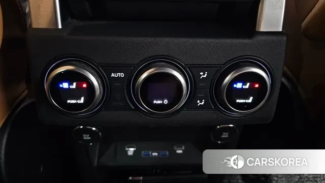 Land Rover Discovery 5 id 3760813 из Кореи 9