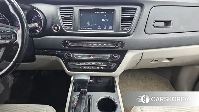 Kia The New Carnival id 3622025 из Кореи 9