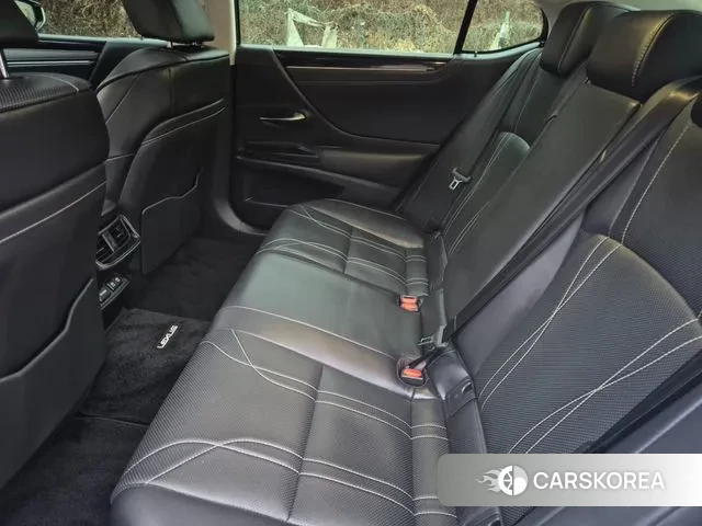 Lexus ES300h 7th generation id 3520384 из Кореи 9