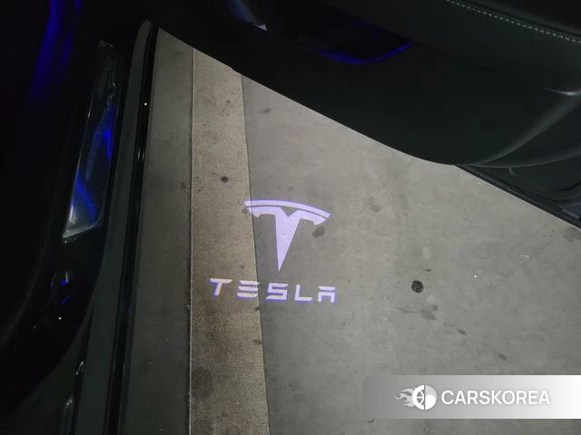 Tesla Model 3 id 4235654 из Китая 9