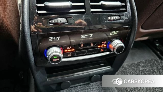 BMW 5 Series (G30) id 3814237 из Кореи 9