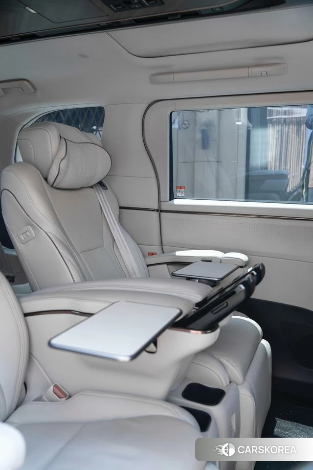 Lexus LM id 4329247 из Китая 9