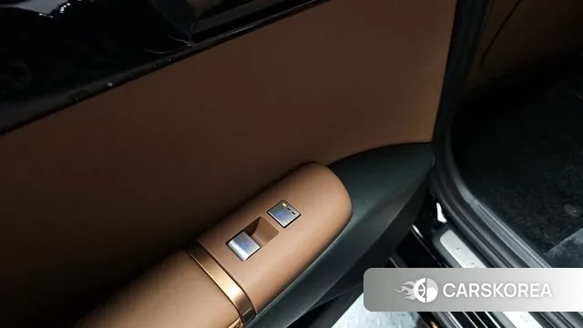 Hyundai Grandeur (GN7) id 3442616 из Кореи 9