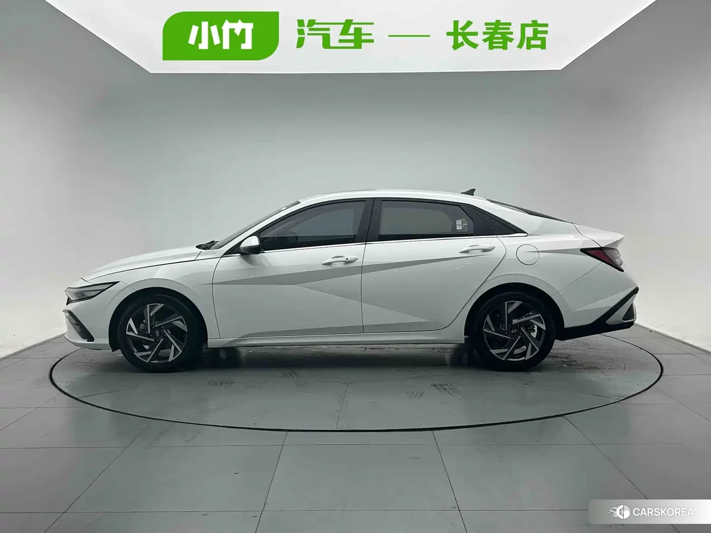 Hyundai Elantra id 4545594 из Китая 9