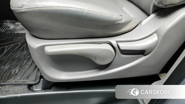 Hyundai The New Grand Starex id 4286275 из Кореи 9