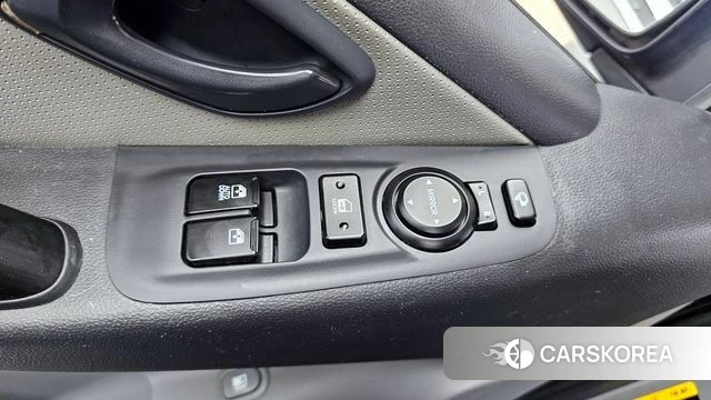Hyundai The New Grand Starex id 4251083 из Кореи 9